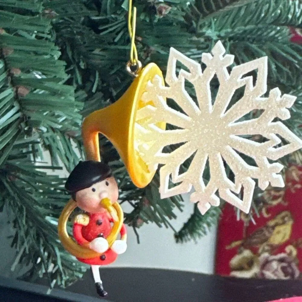 Hallmark Sweet Toot Tuba 2016 Limited Edition Musical Soldier Ornament LPR3348